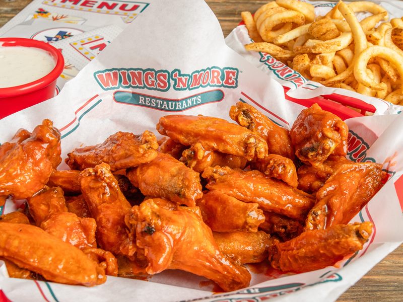 Wings 'N More Restaurant & Bar food